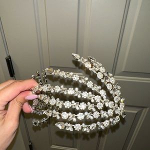Crystal rhinestone bridal hair accessory